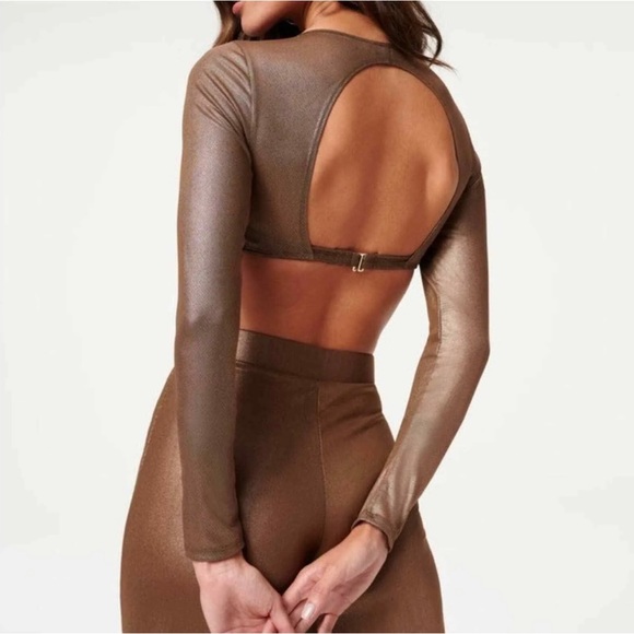 Good American - Picture 2 of 2